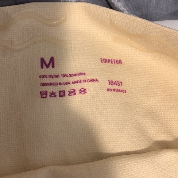 BNWT Shapermint Empetua® All Day Every Day High-Waisted Shaper Shorts Small - Picture 4 of 6